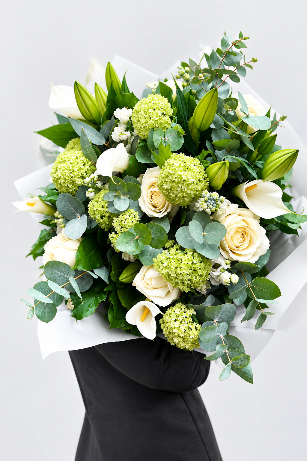 The Knightsbridge Classic White Bouquet